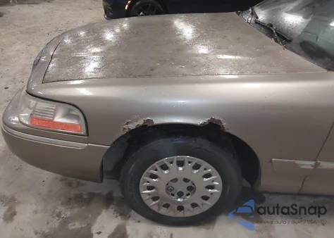 2003 Mercury Grand Marquis Gs z USA, uszkodzony, nr VIN 2MEFM74WX3X700411